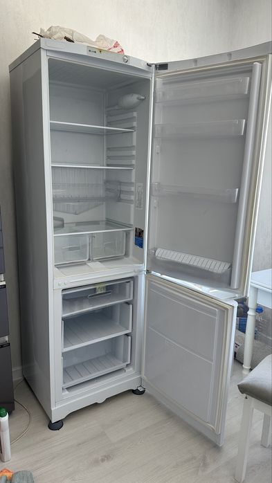 Продам холодильник б/у