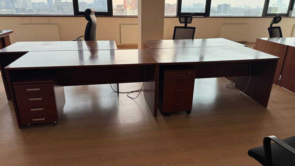 Столы офисные с тумбой