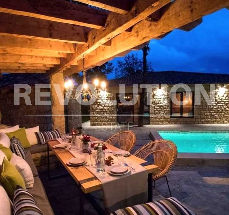 ЛУКСОЗНА къща в Св. Св. Константин и Елена// Почистване в цената!!!