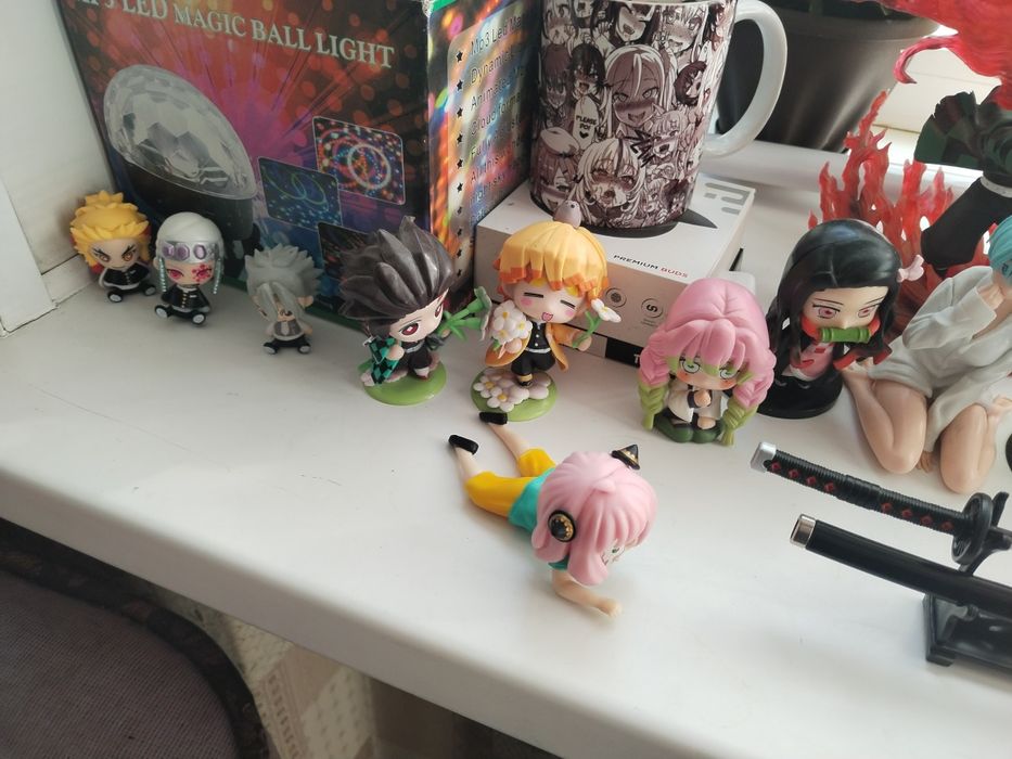 ПРОДАМ аниме фигурки