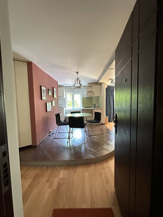Proprietar inchiriez apartament 3 camere( +garaj) str Maresal Averescu