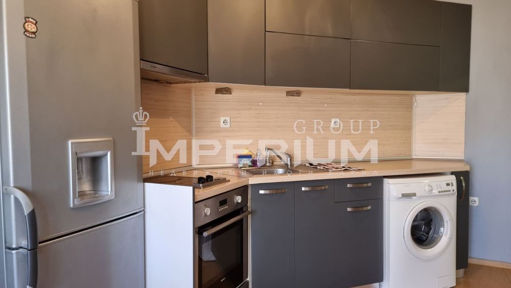 Дава се под наем Тристаен апартамент в Варна, Базар Левски - 85 кв.м за 484.5 € - Снимка #2