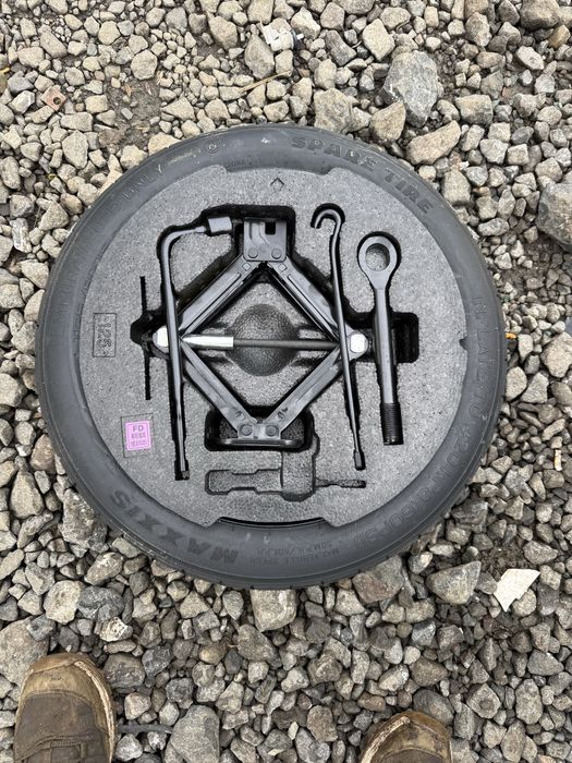 Патерица за Хюндай И30  Р15 чисто нова