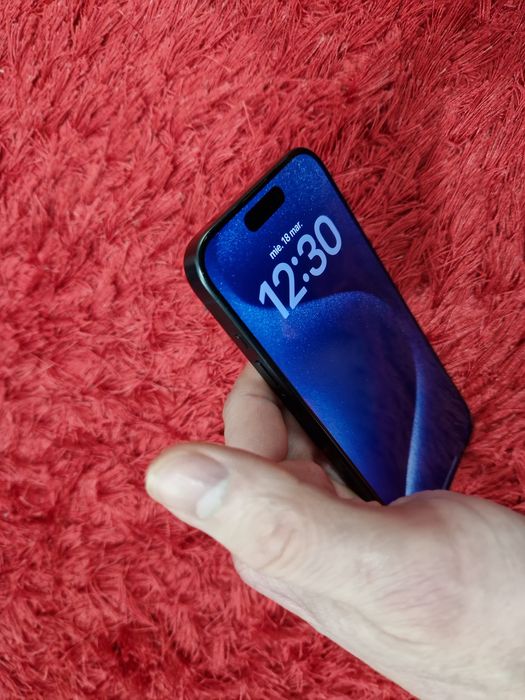 -Iphone 15Pro, ca Nou, 128Gb, 8Ram, Bat:87%- 687 cicluri incarcare, Bl