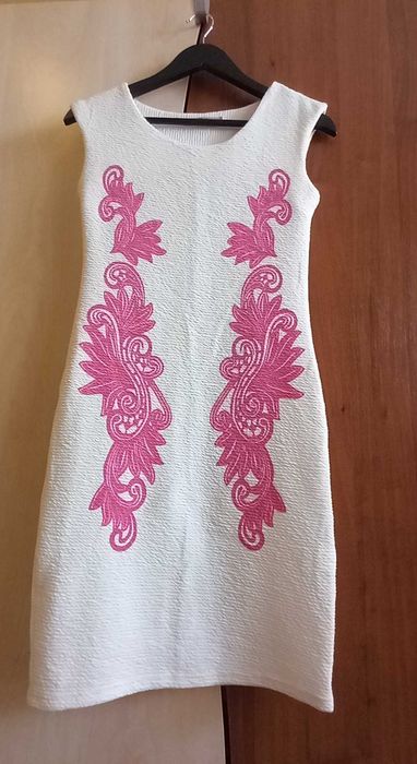 Свежа пролетна рокля