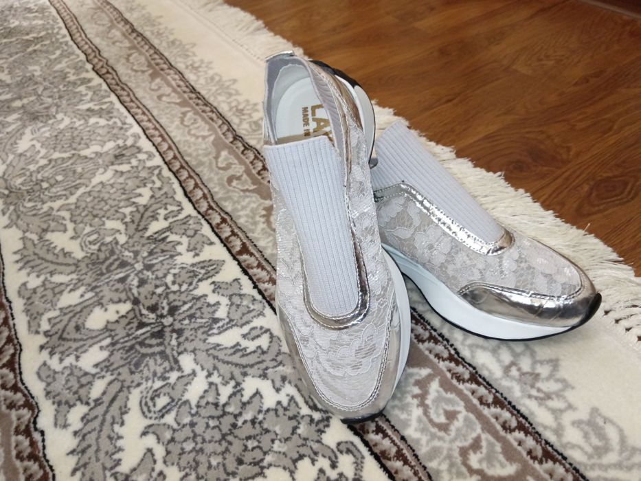 Krasofka turkiyaniki razmer 37 38gayam keladi