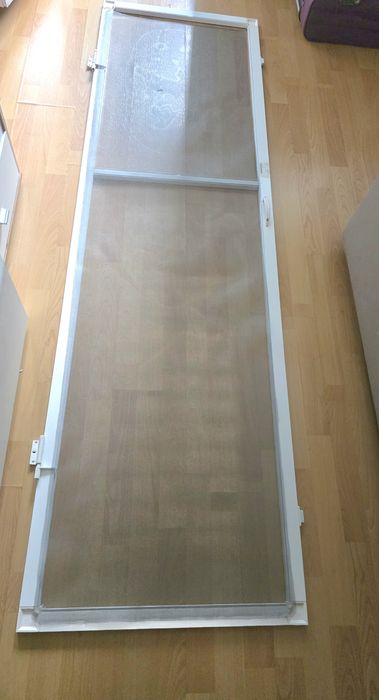 Комарник за  врата