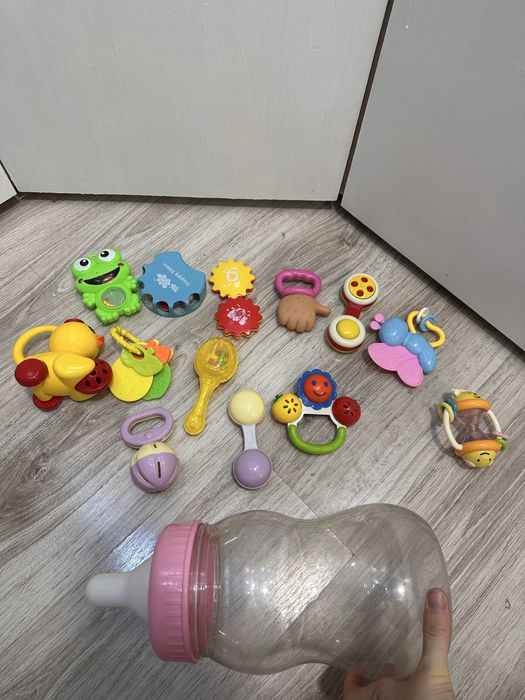 Продам игрушки в норм сострянии