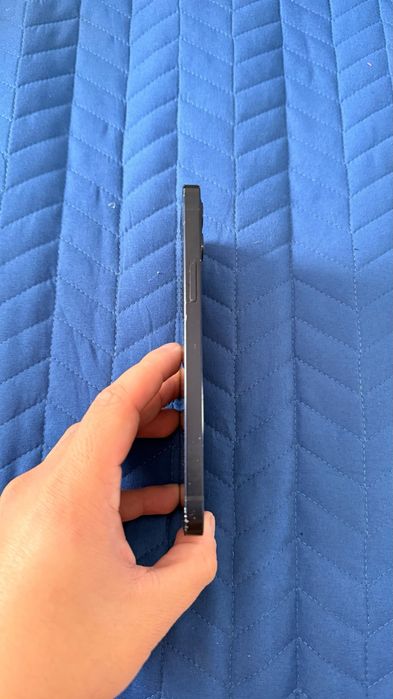 iPhone 12 128 fb
