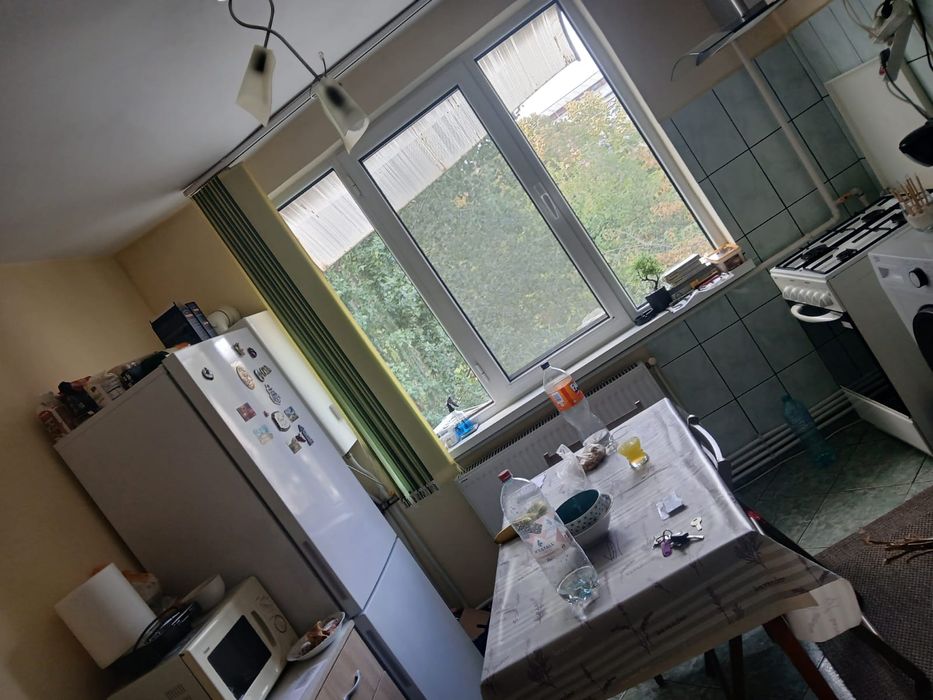 Garsoniera de inchiriat.