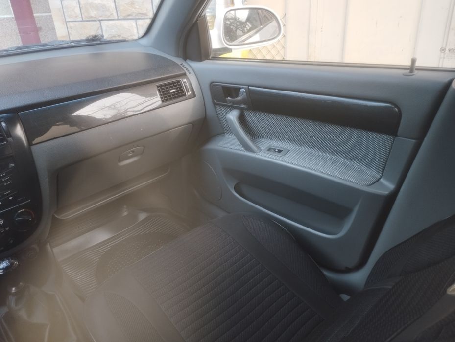 Lasetti 2012 srochna sotiladi