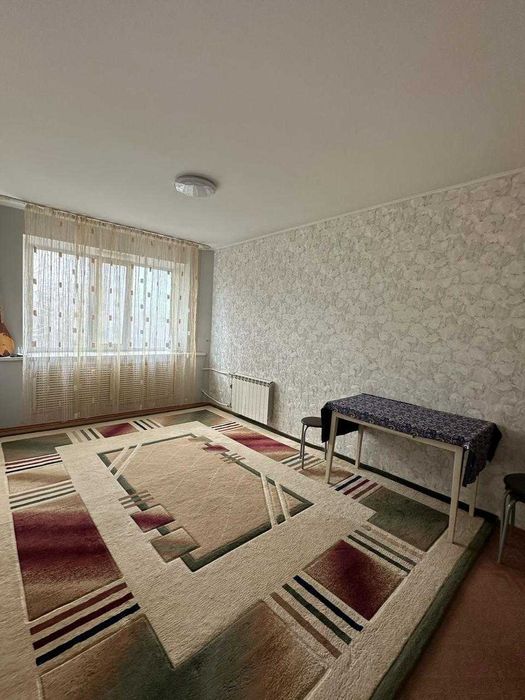 Продам 3-х комнатную квартиру в 8 микрорайоне