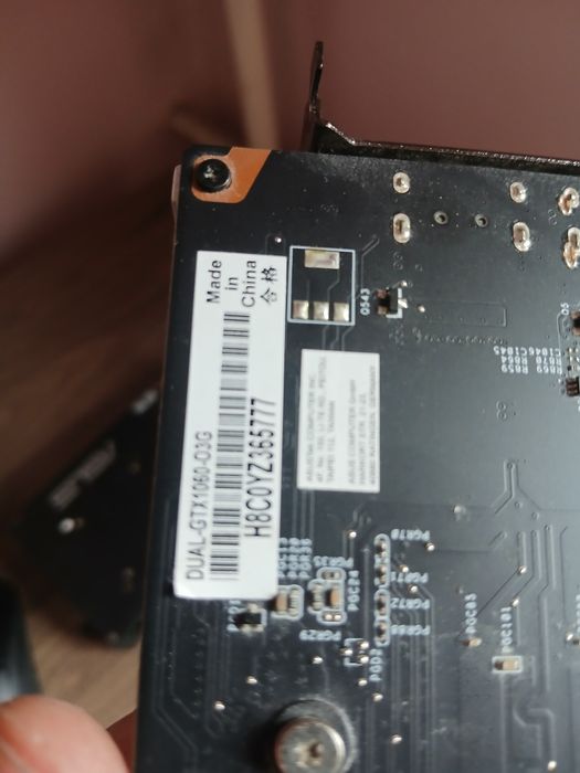 Vand placa video gtx 1060 3gb / vs550 corsair