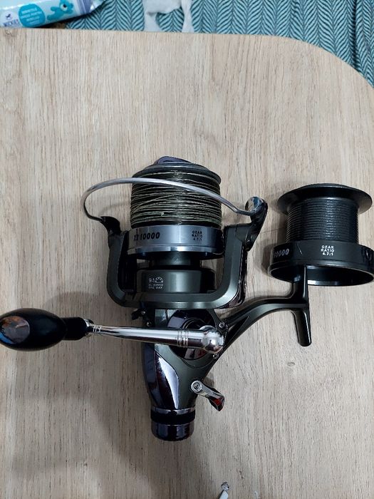 Mulinetă crap 10000