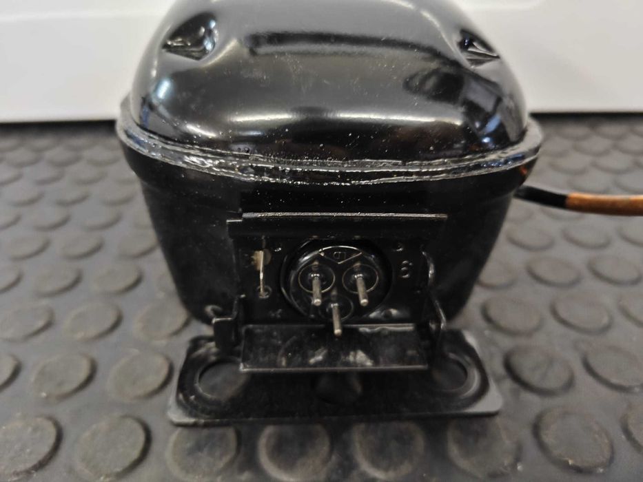 Compresor frigider combina VFA090CY1, nou / N3