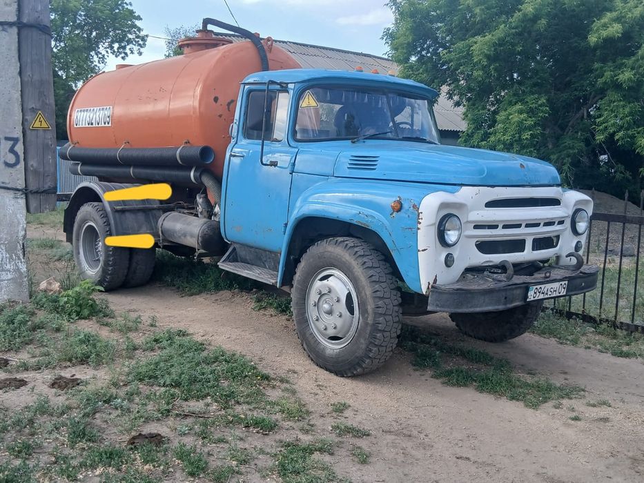 Ассенизатор говновоз