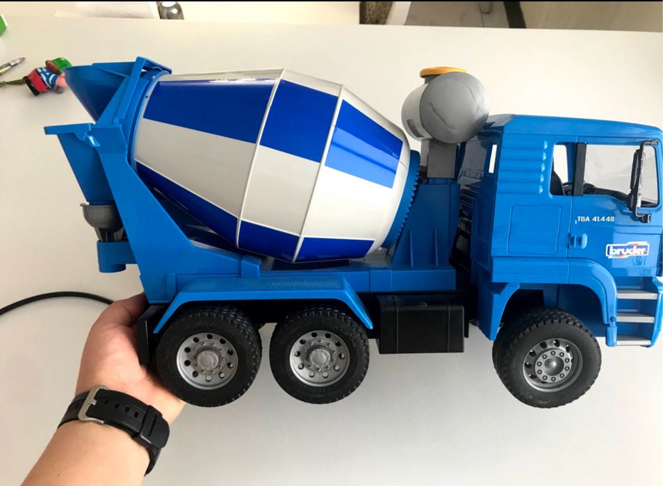 Машинки Bruder, Lego - железная дорога, Lego-F-1,музыкальный корабль,