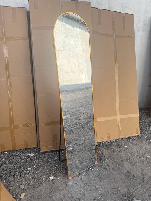 Зеркало напольное с золотой рамкой 160×40 см