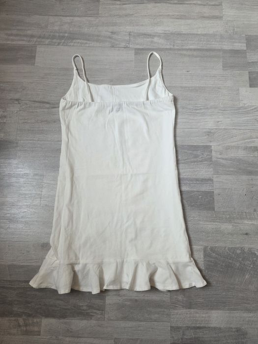 Бяла рокля Pull&bear
