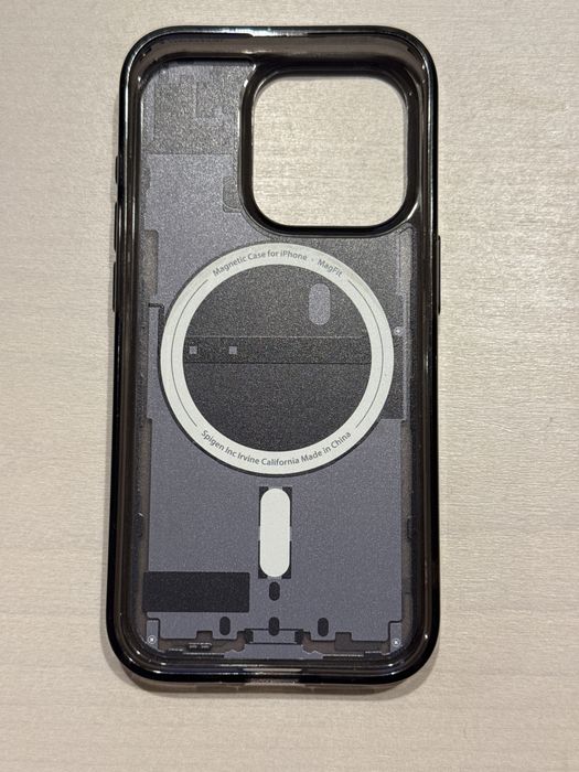 Spigen калъф за iPhone 15 Pro