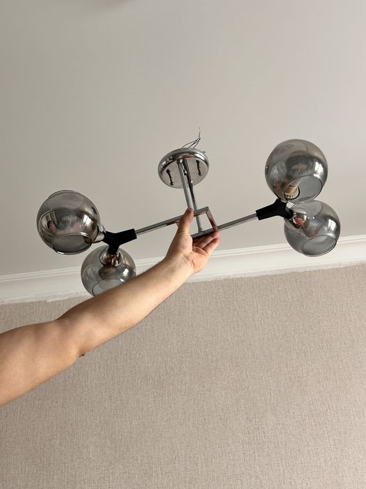 современные люстры