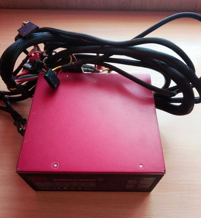 Продам! блок питания: Aerocool