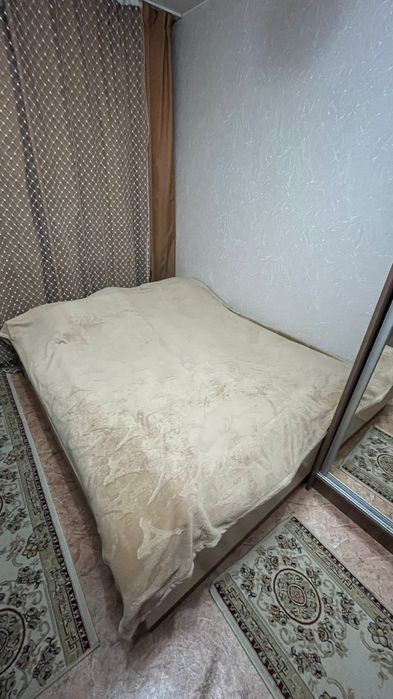 Продам спальный гарнитур