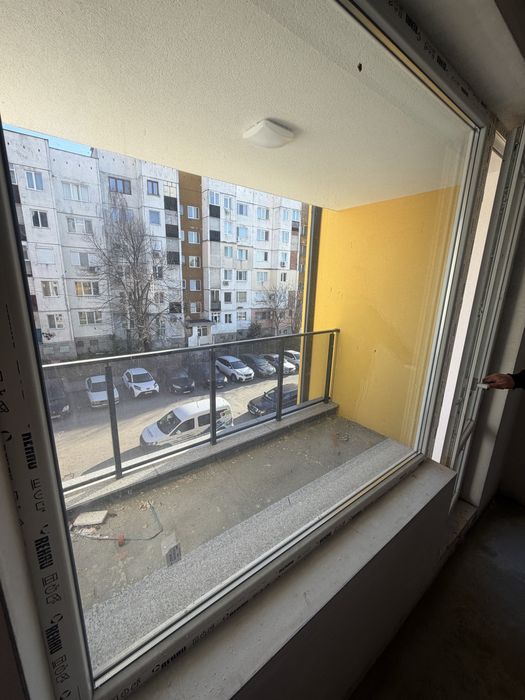 Тристаен апартамент в Благоевград,Еленово