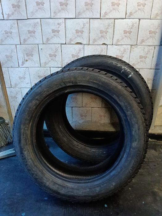 Шины, 2 шт. Б/У.