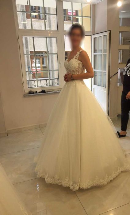 Булчинска рокля.