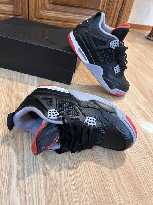Jordan 4 Retro Bred
