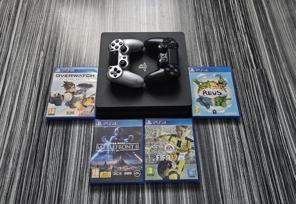 Consola Sony ps 4 slim 1 tb + 4 jocuri