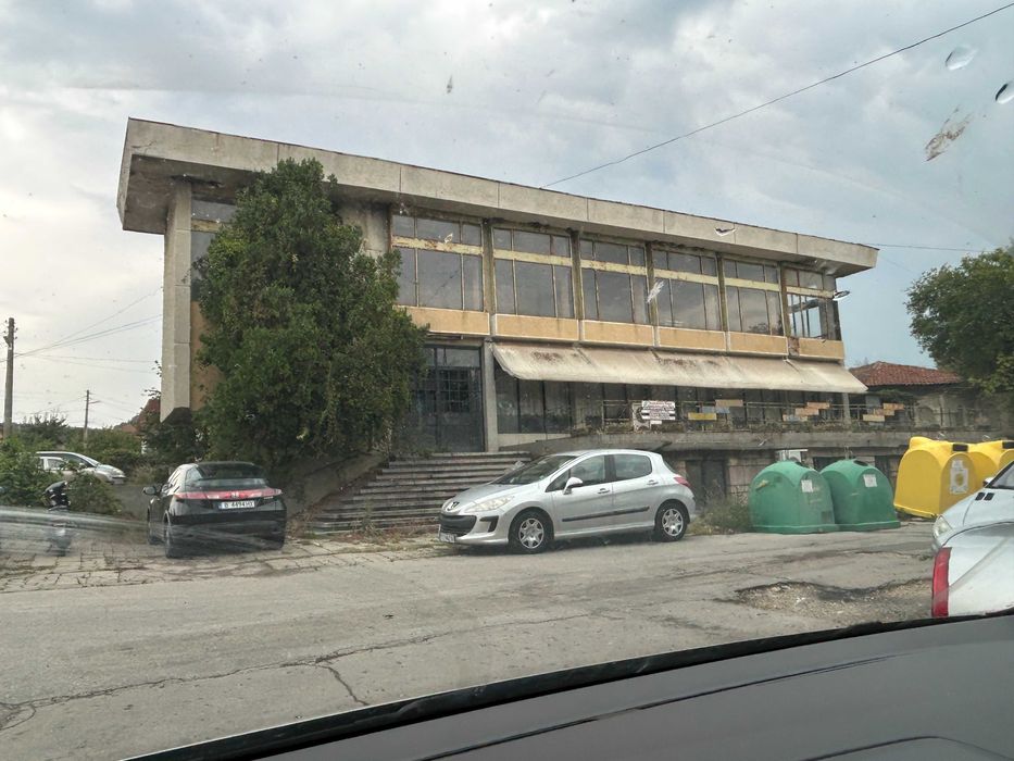 Продава се Промишлена сграда в с. Оброчище, Област Добрич - 1501 кв.м за 167 €/кв.м - Снимка #1