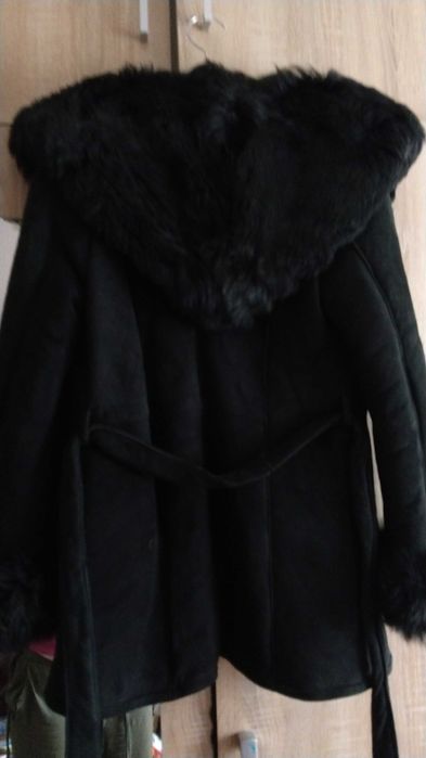Cojoc NOU, blana naturala, negru,  guler gluga, mărimea 40-42