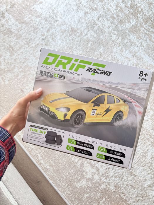 Радиоуправляемая машинка Drift Racing