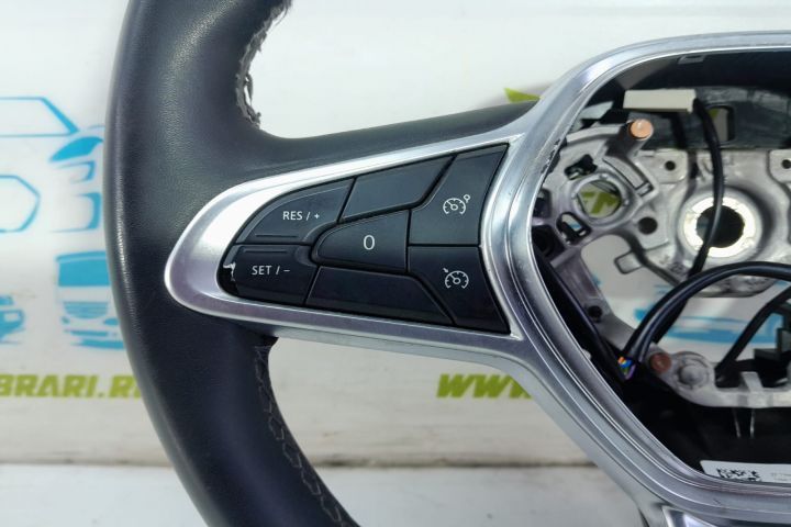 Volan in 3 spite cu comenzi 484002607r Renault Captur 2  [din 2019 pana  2020] seria