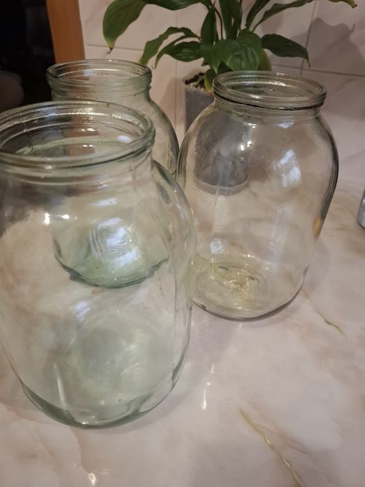 Продам стеклянные банки.