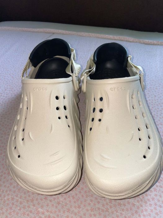 De vânzare crocs