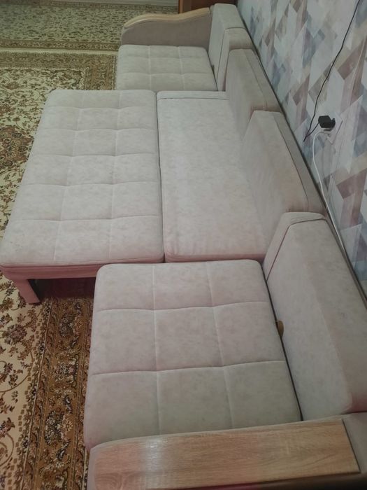 Продам диван в хорошем состоянии
