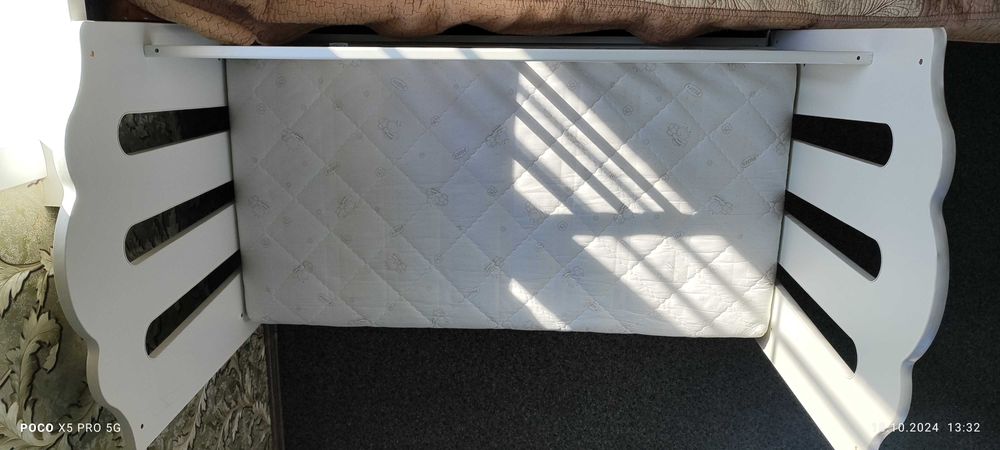 Детская кроватка-манежик