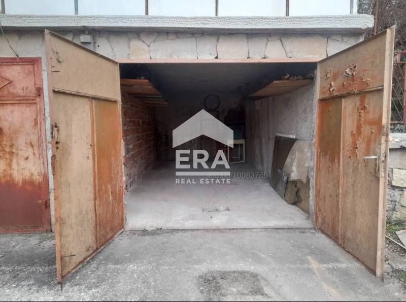 Продава се Гараж / Паркомясто в Хасково, Куба - 20 кв.м за 638 €/кв.м - Снимка #1