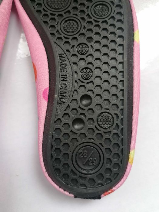 Нови аква обувки 28-29 номер за момиче