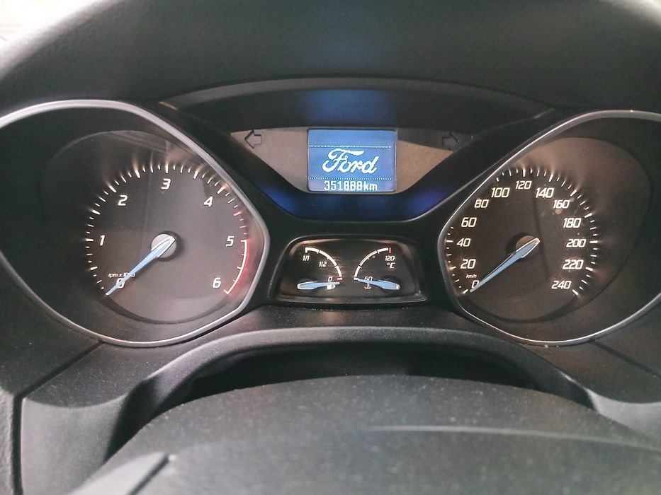 Vand ford focus mk3 sedan 2011