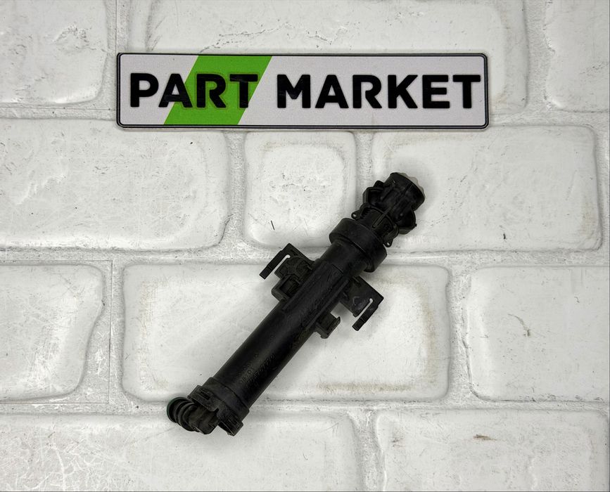 Дясна пръскалка предна броня AUDI Q5 / SQ5 8R 8R0955102A