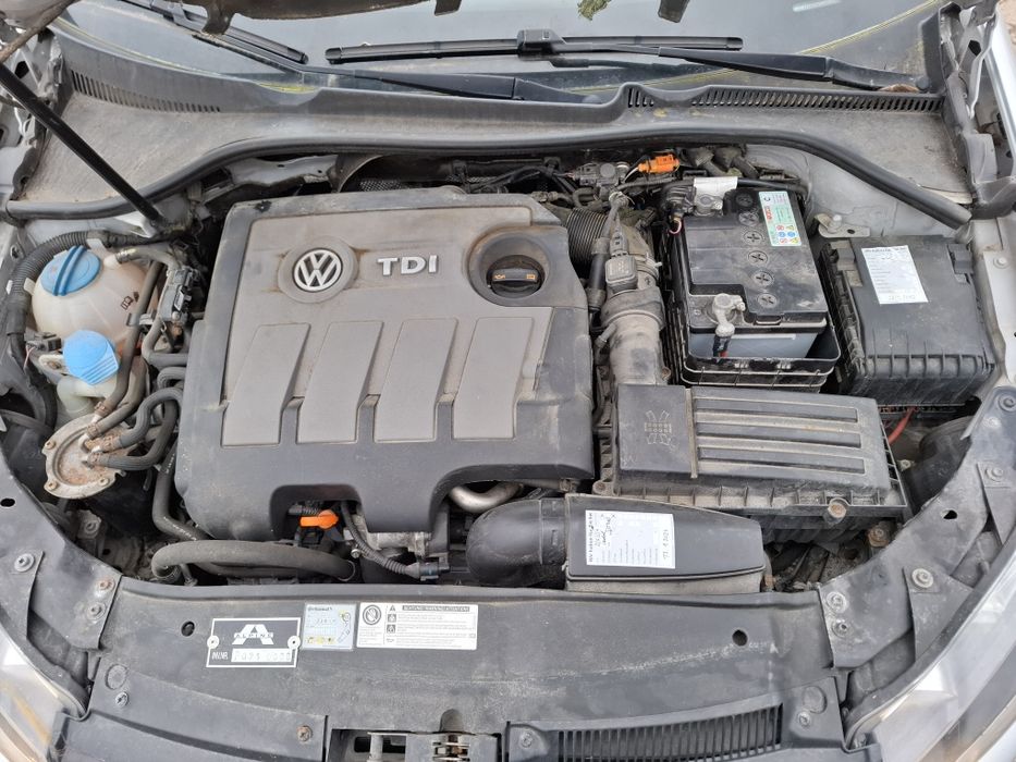 Injectoare Volkswagen 1.6 TDi 77kw 105cp Tip CAYC Golf 6 Variant 03L130277B