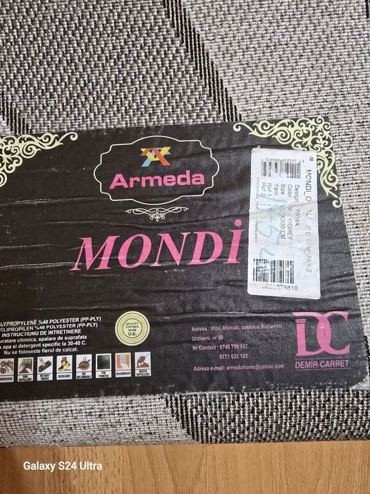 Covor Gri in stare foarte buna