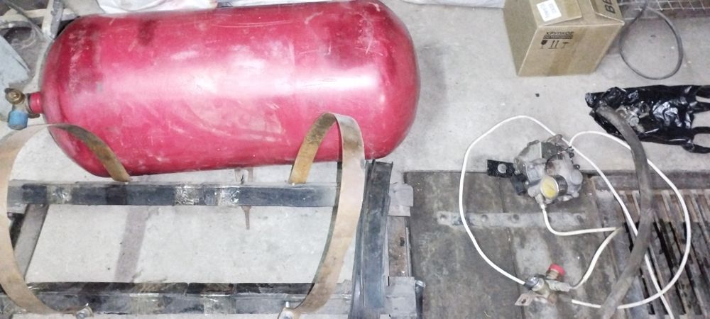 Продам комплект газ.оборудования(метан).