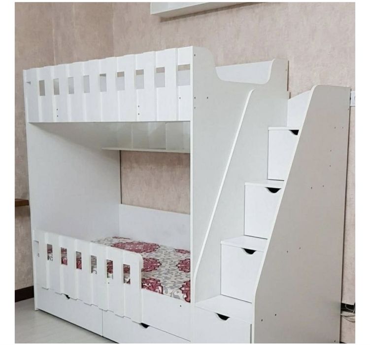 Продаю двухъярусную кровать