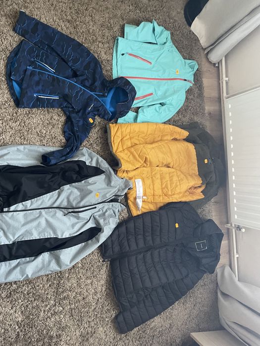 Îmbrãcaminte de vânzre