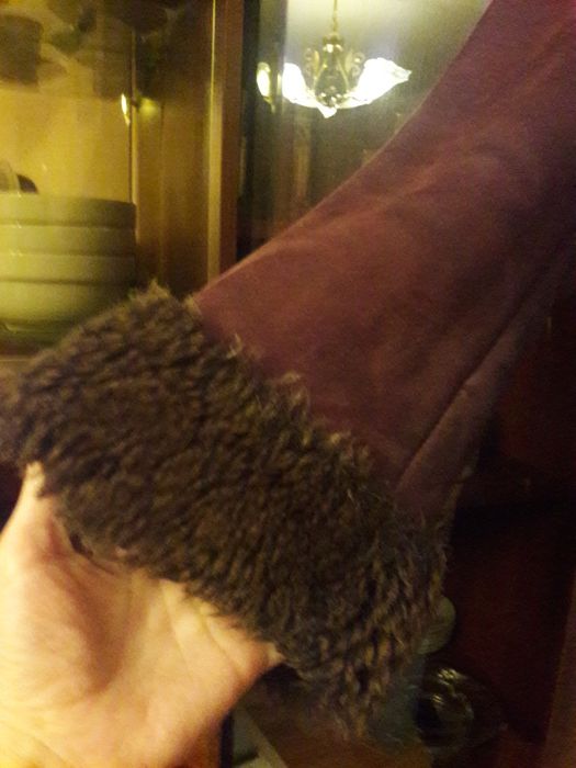 Продам дубленку 3000